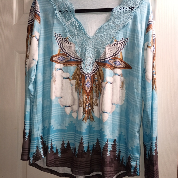 Undefined Tops - Elegant Blue and Brown Tunic with Lace Detail